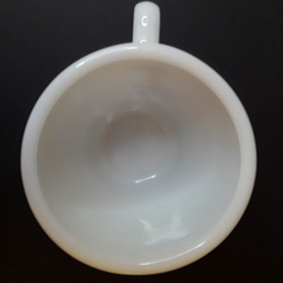 VINTAGE PYREX #20 - MILK GLASS COFFEE CUP MUG - HOLDS 8 OUNCES - 3-1/2" x 3-1/2" - Picture 4 of 5